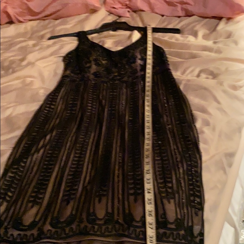 Dress - Picture 8 of 10